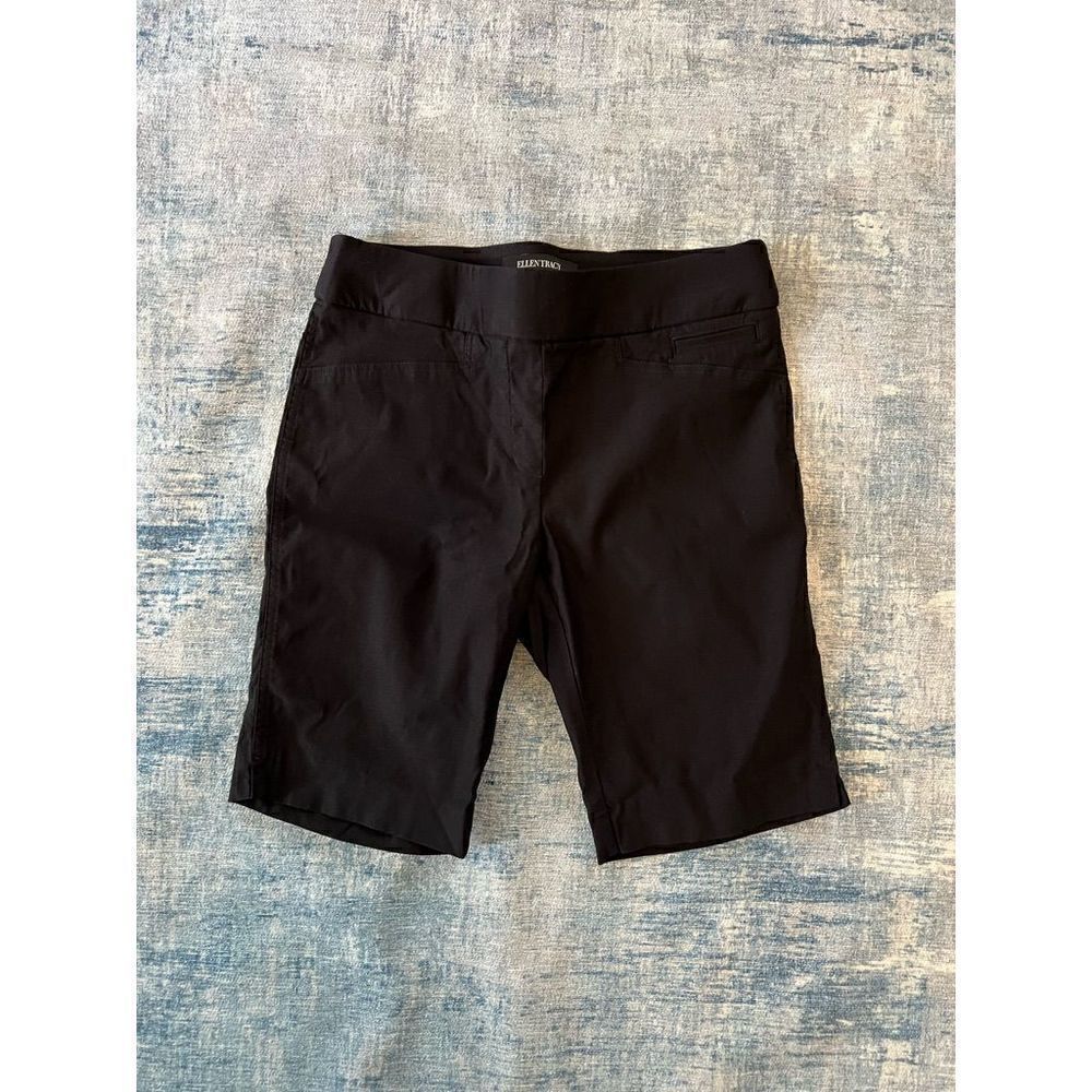 Ellen Tracy Black Bermuda Length Elastic Waist Shorts Small